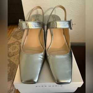 Alex Marie Metallic Silver Mary Jane Square-Toe Mid Block Heel - Size 10.